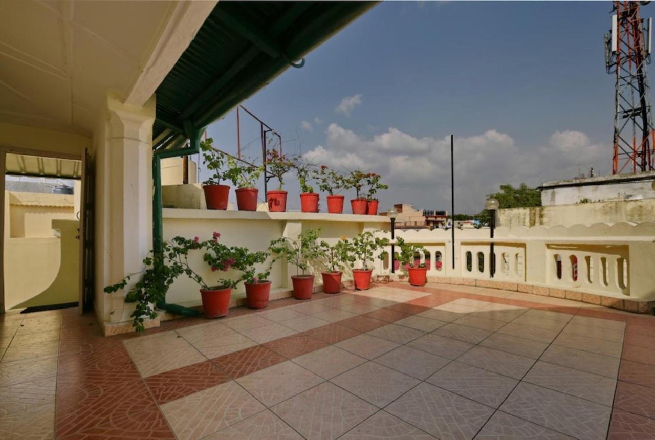 Hotel Heritage Dehradun Exteriör bild